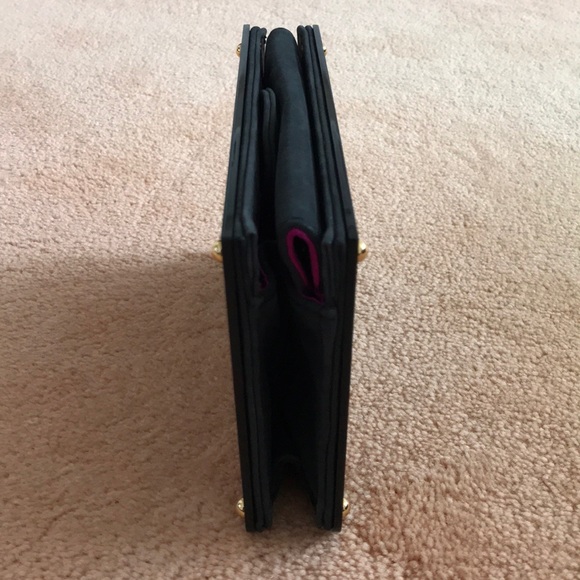 OVERTURE BY JUDITH LEIBER Alexis Resin Box Clutch - Picture 3 of 10